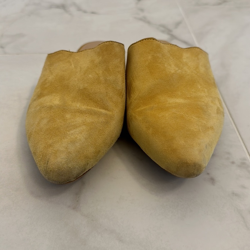 Joe's Harper Mule in Pear Leather - Picture 3 of 4